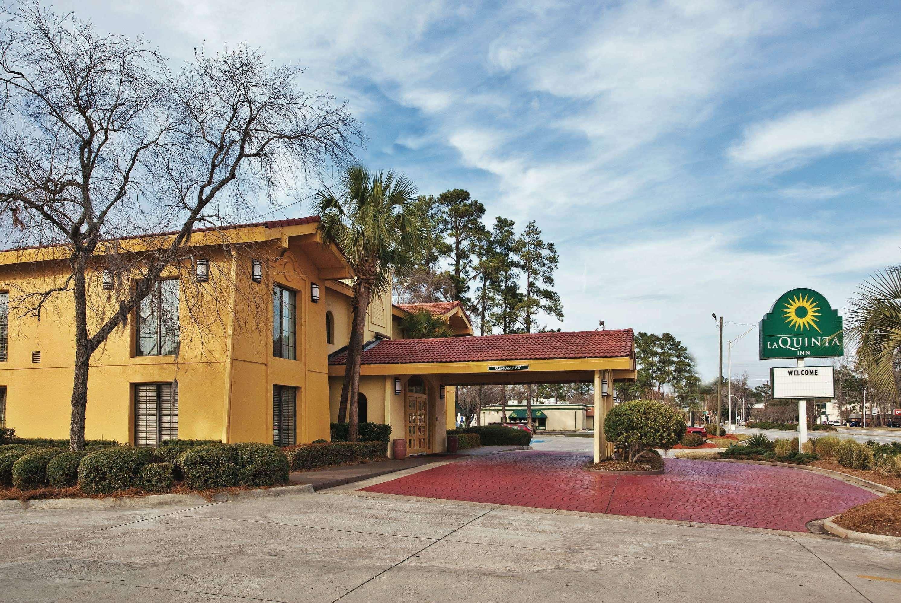 La Quinta Inn By Wyndham Savannah Midtown Extérieur photo